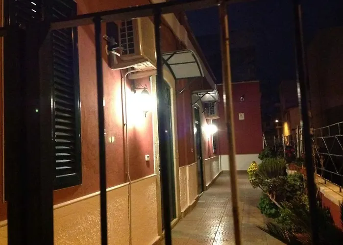 Dimora Benedetta 2 0 * Bari